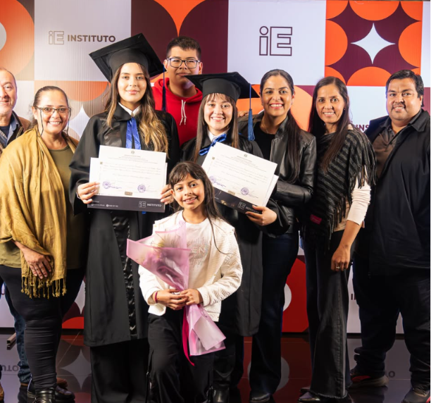 Algunas De Las Fotos Oficiales De La Graduación De La Promo 2025